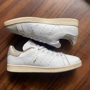 Classic Stan Smith in Grey